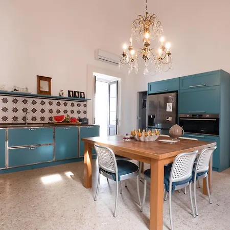 Dimora Piccinni Taviano (Lecce)
